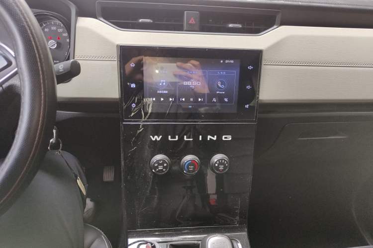 Used Wuling Hongguang PLUS 2019 1.5T Manual Luxury 7-Seater