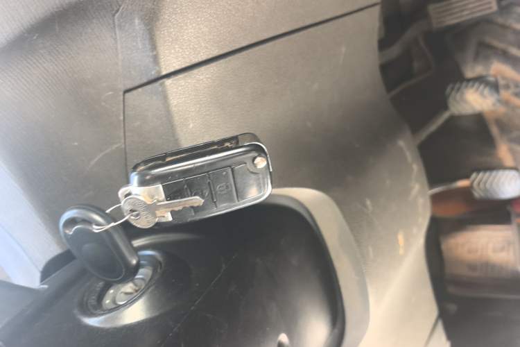 Used Wuling Hongguang 2015 1.2L S Base Model China V Standard