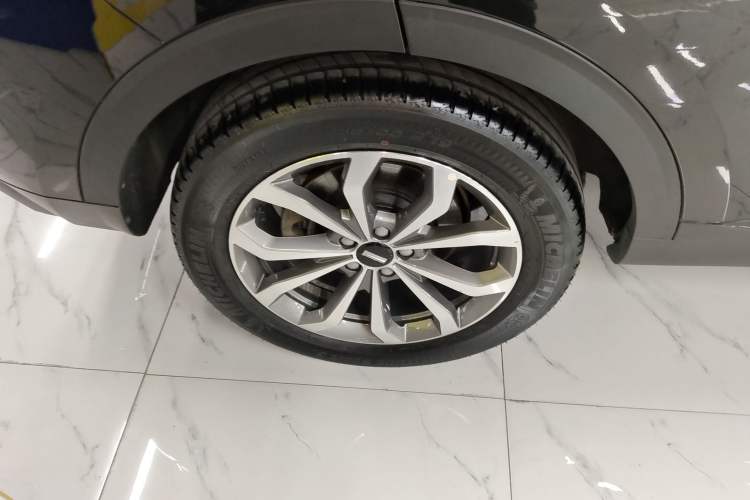 Used Wey VV6 2020 2.0T Two-Wheel Drive Smart Enjoyment+ Right Rear Wheel Hub