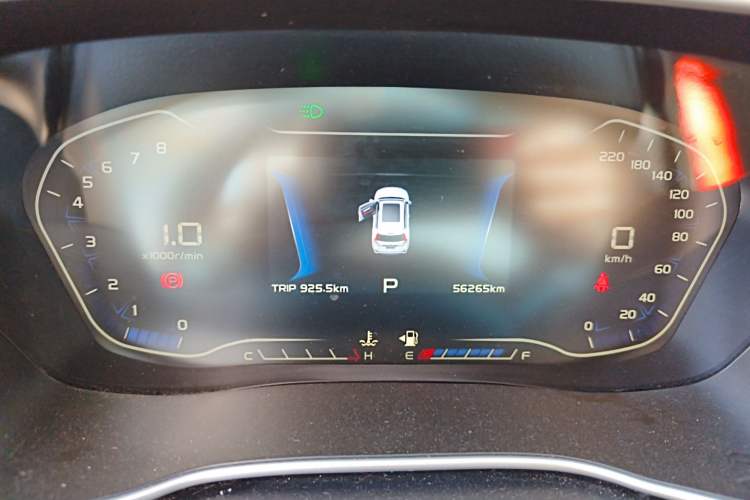 Used Geely Auto Vision X6 2019 1.4T CVT 4G Connected Luxury Version China VI Standard
