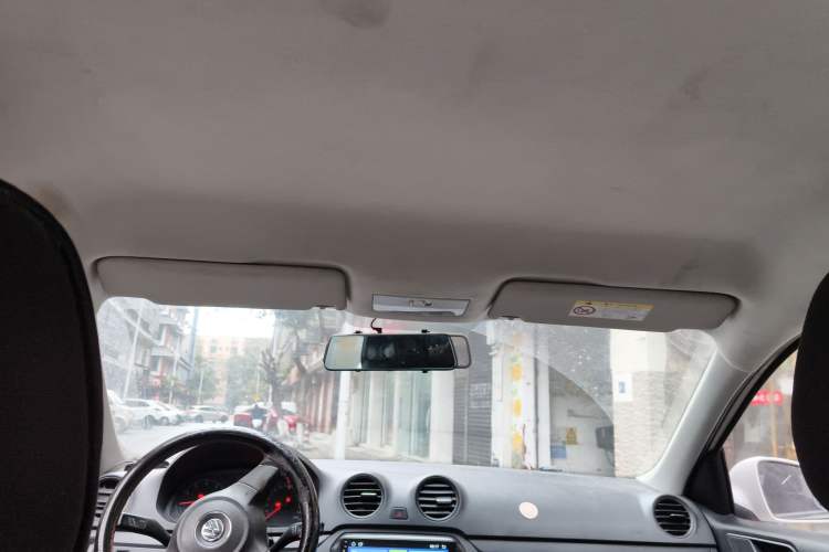 Used Volkswagen Jetta 2015 Zhuihui Edition 1.4L Manual Fashion Model