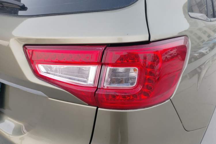 Used Changan CS75 2015 1.8T Automatic 4x4 Elite Model China V Standard
