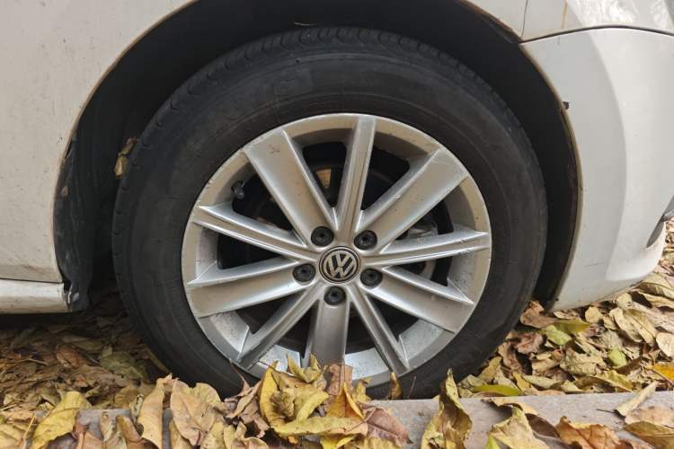 Used Volkswagen Polo 2014 1.4L Automatic Comfort Edition