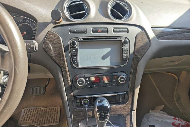 Used Ford Mondeo 2011 2.0L GTDi 200 Fashion Edition