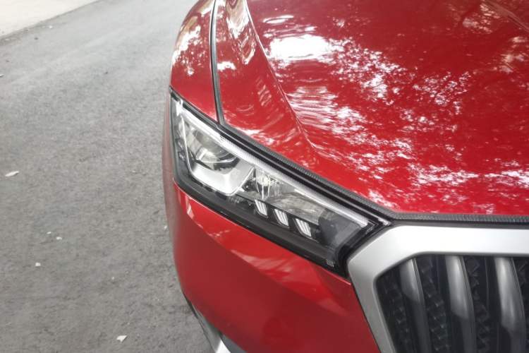 Used BORGWARD BX5 2017 25TGDI Automatic Two-Wheel Drive Fashion Plus Model Right Front Headlight