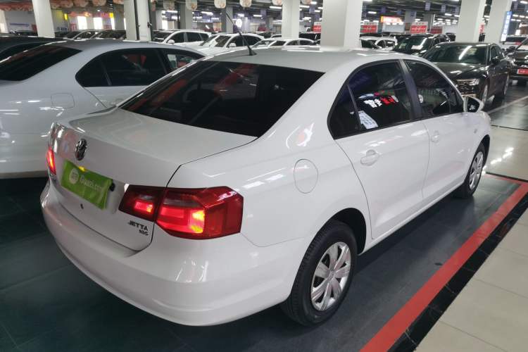 Used Volkswagen Jetta 2015 Value Edition 1.6L Manual Fashionable Style