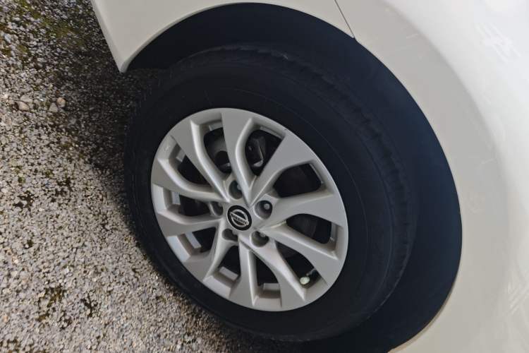 Used Nissan Sylphy 2021 Classic 1.6XL CVT Luxury Edition Left Front Wheel Hub