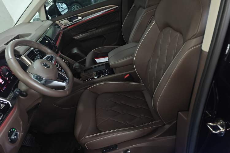 Used Volkswagen Viloran 2020 380TSI Prestige Edition
