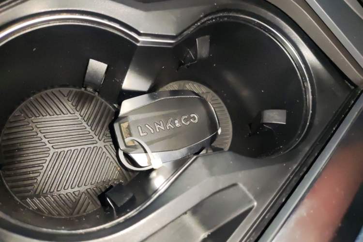 Used Lynk & Co 01 2019 2.0T Two-Wheel-Drive Pro Version China VI Standard
