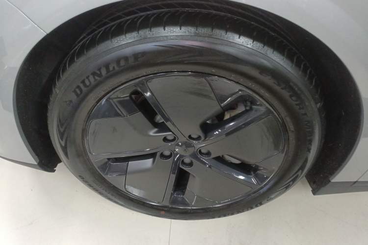 Used Li Auto i6 2025 Model Two-Wheel-Drive Standard Type