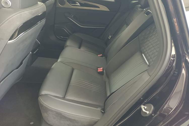 Used Hongqi H9 2020 2.0T Smart Connect Flagship Edition
