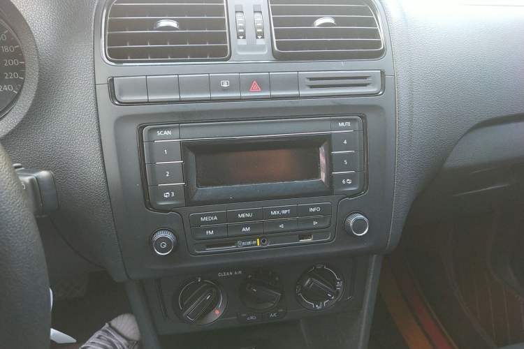 Used Volkswagen Polo 2016 1.4L Automatic Trendy Model
