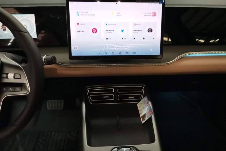 Used BYD Song Pro New Energy 2025 Second-Generation DM-i 115KM Overachiever Trim Audio And AC Panel