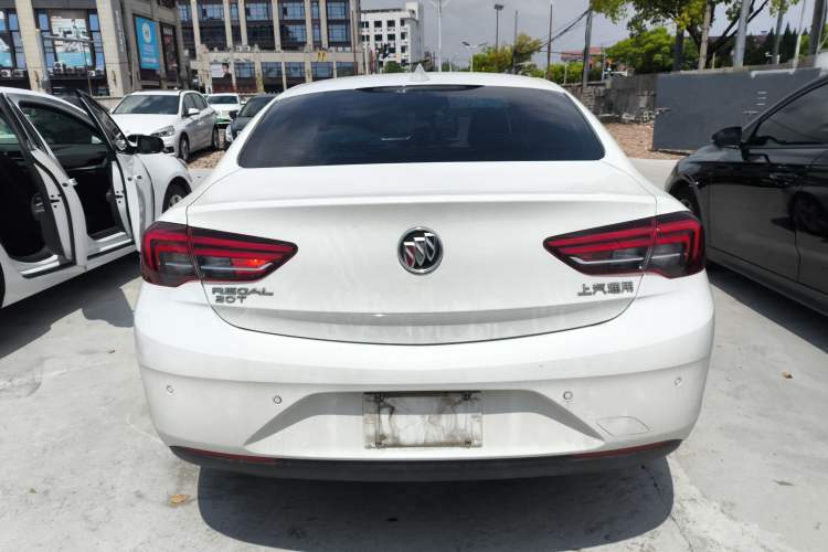 Used Buick Regal 2017 20T Elite Edition Rear