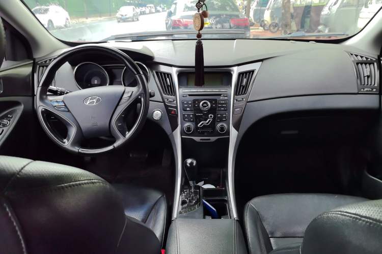 Used Hyundai Sonata 2011 2.0L Automatic Supreme Edition
