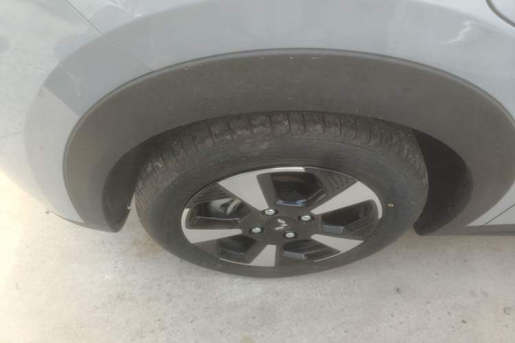 Used Wuling Bingo PLUS 2024 401 km Range 5-Seater Version
