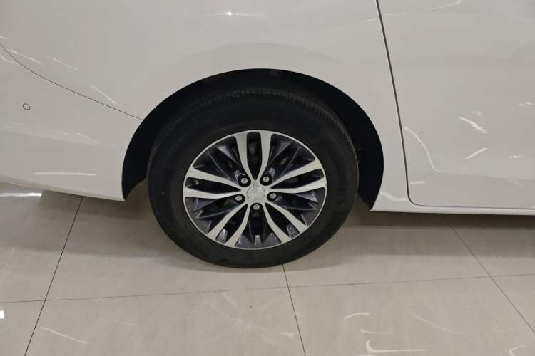 Used Buick GL8 2022 ES Landtrek 653T Luxury Edition
