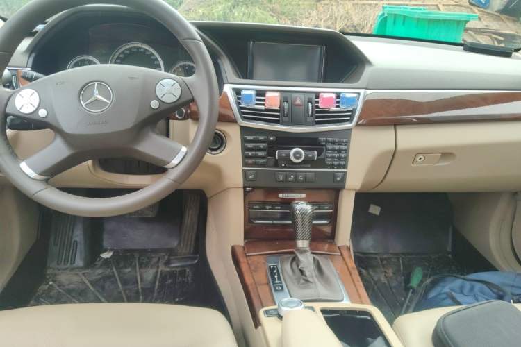 Used Mercedes-Benz E-Class 2010 E 260 L CGI Elegant Model