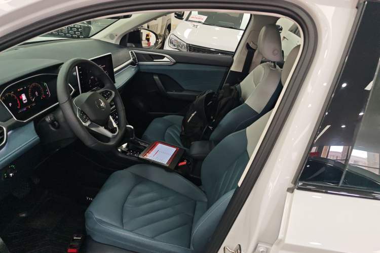 Used Volkswagen Tharu 2024 300TSI Two-Wheel-Drive Moon Luxury Edition Left Front Seat