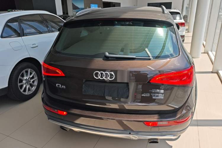 Used Audi Q5 2017 Plus 40 TFSI Technology Model