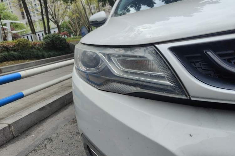 Used Geely Auto Emgrand GL 2017 1.8L Manual Elite Model
