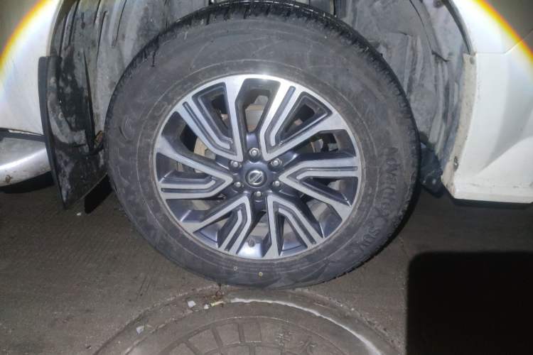 Used Nissan Terra 2020 2.5L XL Upper Automatic Two-Wheel Drive Luxury Edition Right Front Wheel Hub