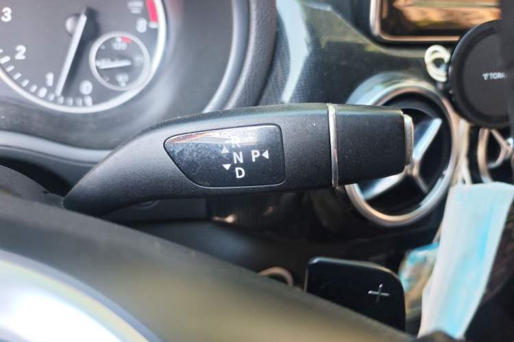 Used Mercedes-Benz B-Class 2012 B 180 Gear Lever