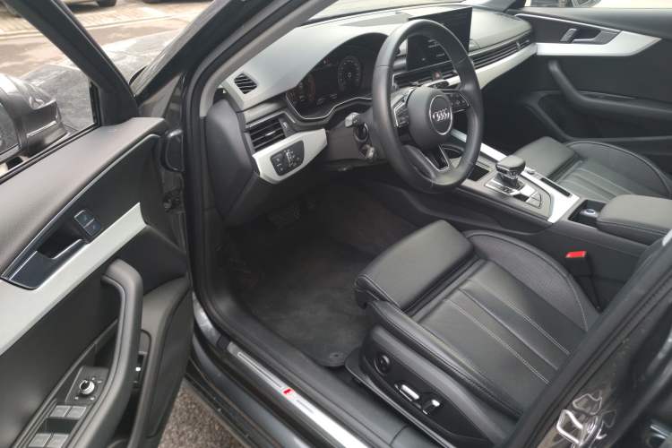 Used Audi A4L 2023 40 TFSI Fashion Dynamic Model Driver Seat