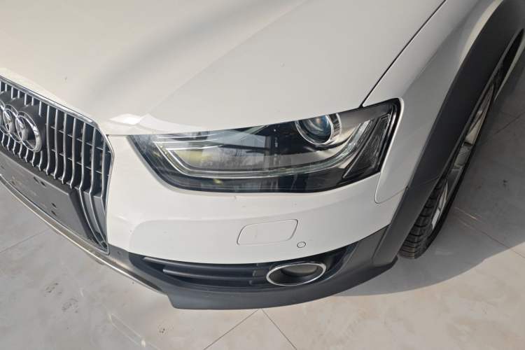 Used Audi A4 2014 40 TFSI allroad quattro plus version Left Front Headlight