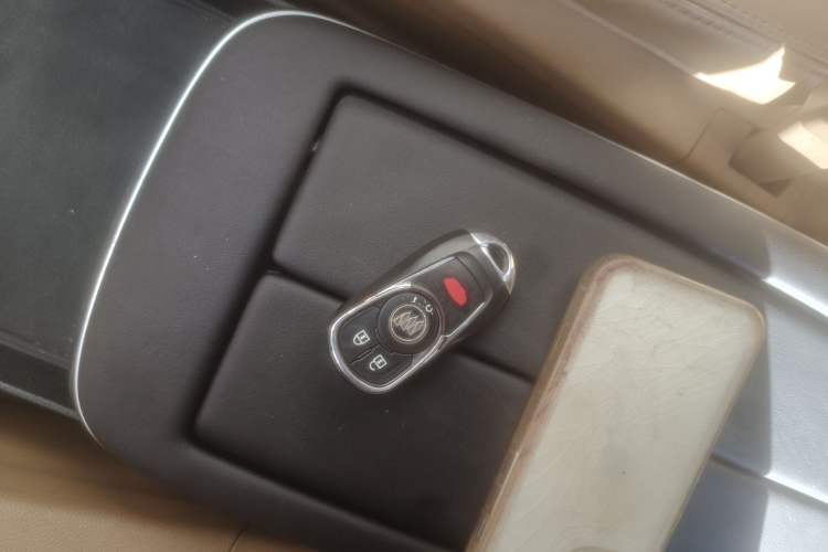 Used Buick GL8 2017 ES 28T Premium Version China V Standard
