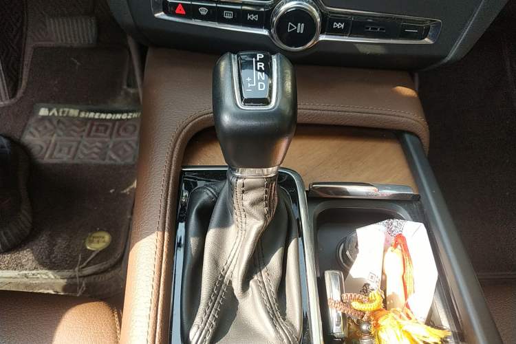 Used Volvo S90 2019 T5 Zhiyi Edition Gear Lever