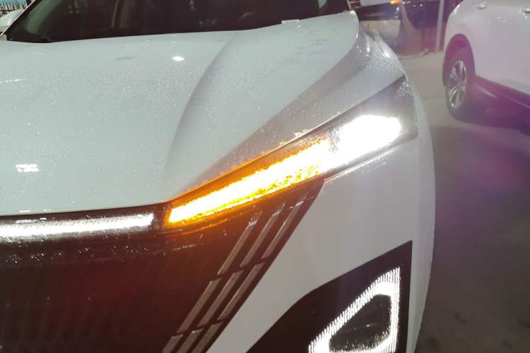 Used Dongfeng Aeolus Mage 2023 DH-i 1.5T Luxury Edition
