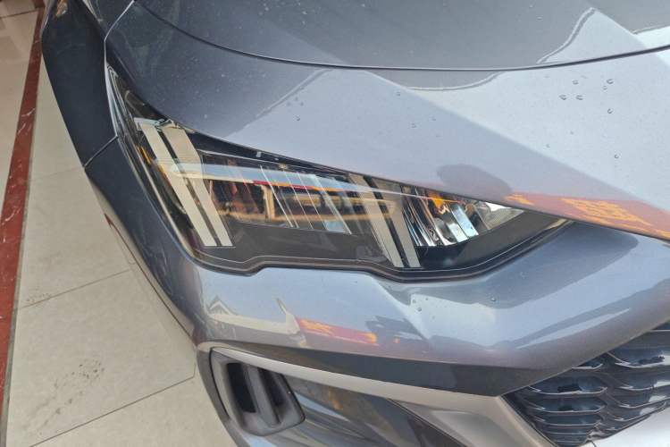 Used GAC Trumpchi EMPOW 2021 270T DCT J11 Version Right Front Headlight