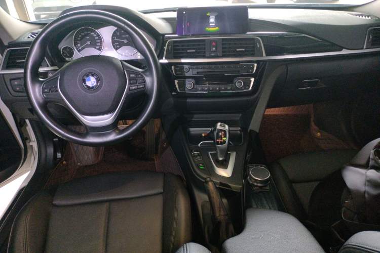 Used BMW 3 Series 2019 320Li Fashion Model
