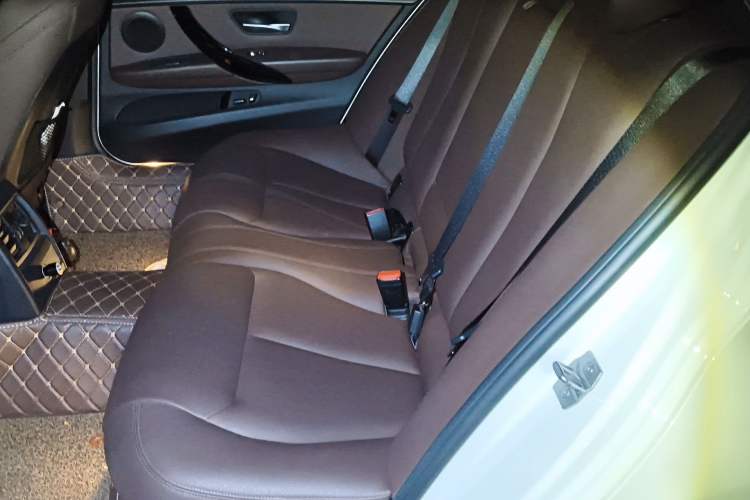 Used BMW 3 Series 2018 320Li Leading Model M Sport Package Left Rear Seat