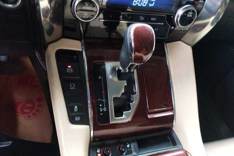 Used Toyota Alphard 2015 3.5L Luxury Edition