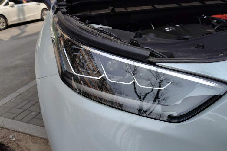 Used Toyota Crown Kluger 2026 Model 2.5L HEV All-Wheel-Drive Prestige Edition Exterior 3