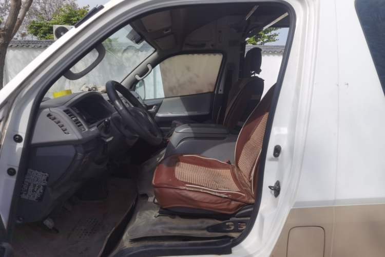 Used Foton Scenic G9 2017 2.4L Gasoline Commercial Version Long Wheelbase 6-Seater 4G69