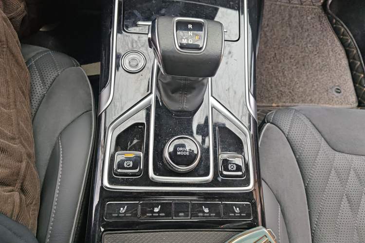 Used Hongqi HS5 2022 Revised Version 2.0T Smart Connect Flagship Edition