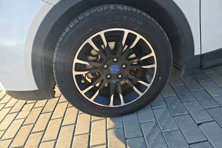 Used TRAUM S70 2018 1.5T Automatic Luxury Model 5 Seats
