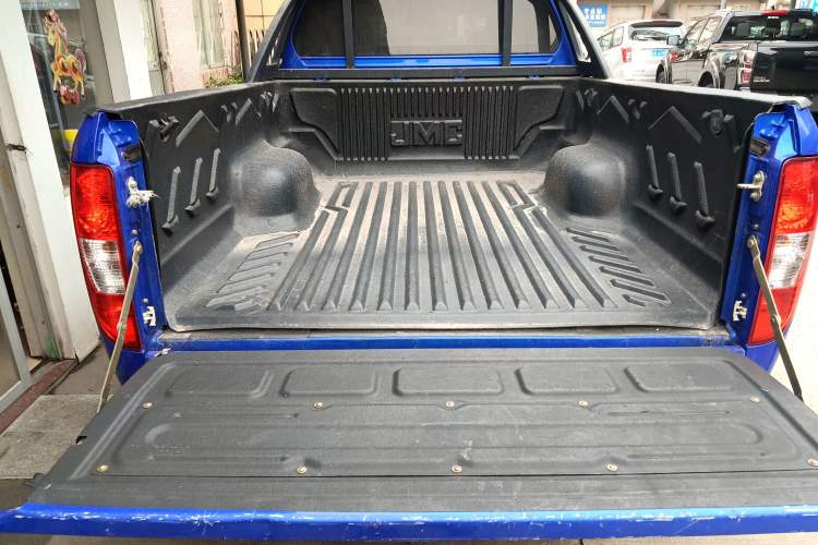 Used JMC Yuhu 7 2022 2.0T Automatic Diesel Two-Wheel Drive Comfort Plus Long Wheelbase