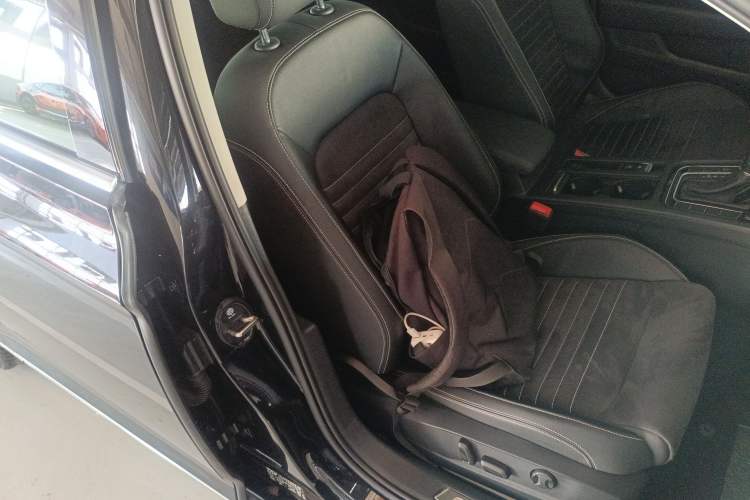 Used Volkswagen Magotan 2020 330TSI DSG Luxury Edition