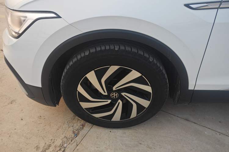 Used Volkswagen Tiguan L 2024 300TSI Automatic Two-Wheel Drive Smart Edition