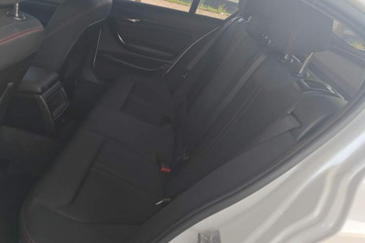 Used BMW 1 Series 2018 118i Sport Design Package