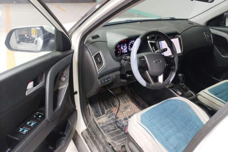 Used Hyundai ix25 2015 1.6L Automatic Two-Wheel Drive Smart GLS Trim
