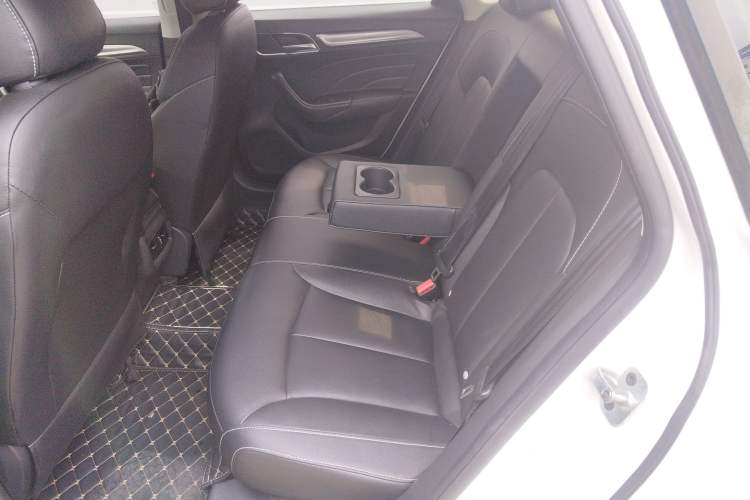 Used Roewe i6 2018 20T Automatic Internet Smart Edition
