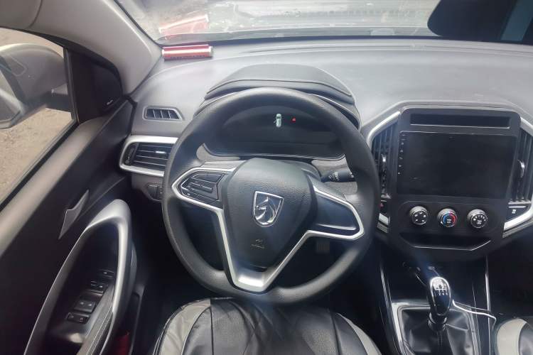Used Baojun 530 2020 1.5T Manual Comfort Version 7 Seats
