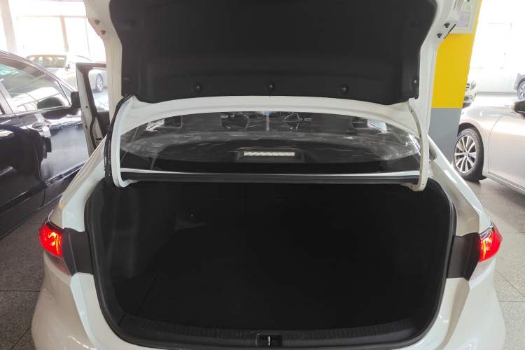 Used Toyota Levin 2022 185T CVT Luxury Edition
