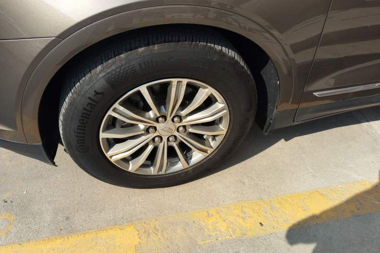 Used Cadillac XT5 2016 28T Four-Wheel Drive Luxury Model
