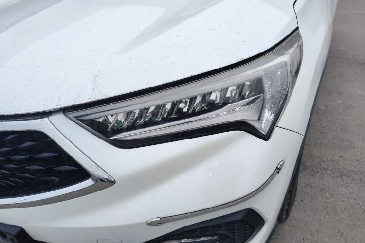 Used Acura CDX 2016 1.5T Two-Wheel Drive Deluxe Edition Left Front Headlight